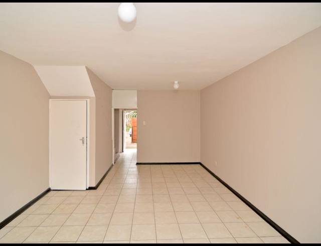 2 BEDROOM APARTMENT FOR SALE IN WINDSOR